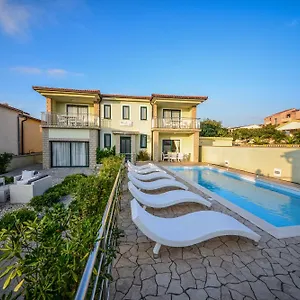 Sunset Deluxe , Vir Horvátország