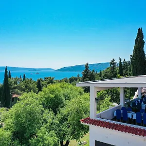 Medena Budget , Trogir Horvátország